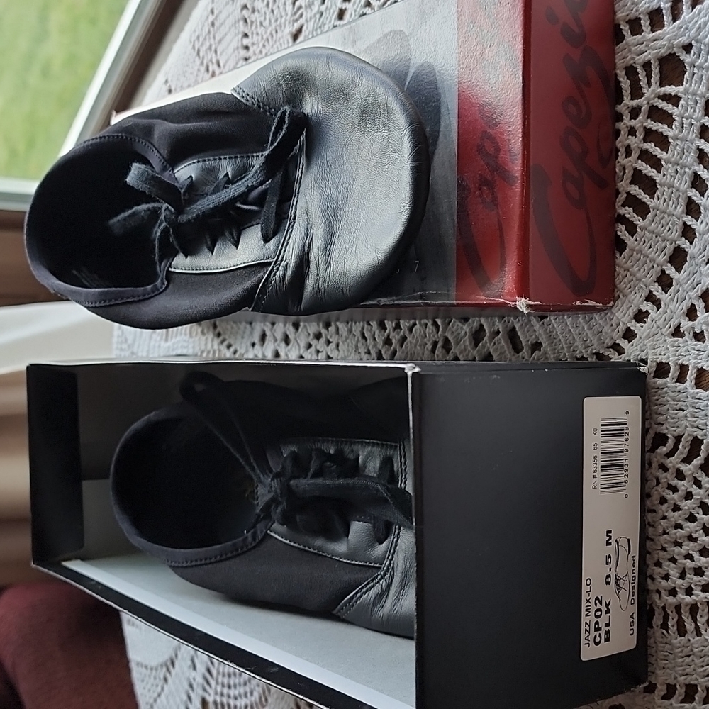 Capezio jazz Mix-Lo dance shoes